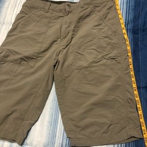 Mens REI Hiking Medium 34” Short Capri